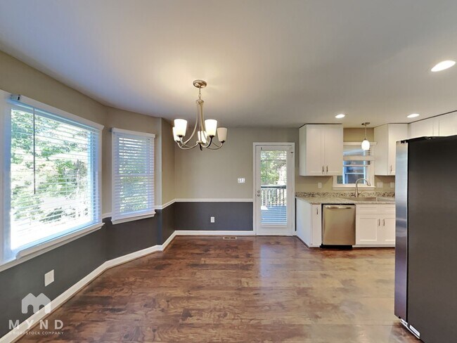 Photo - 3504 Berdan Ct