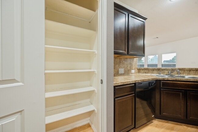 Building Photo - 2827 Arica Ln