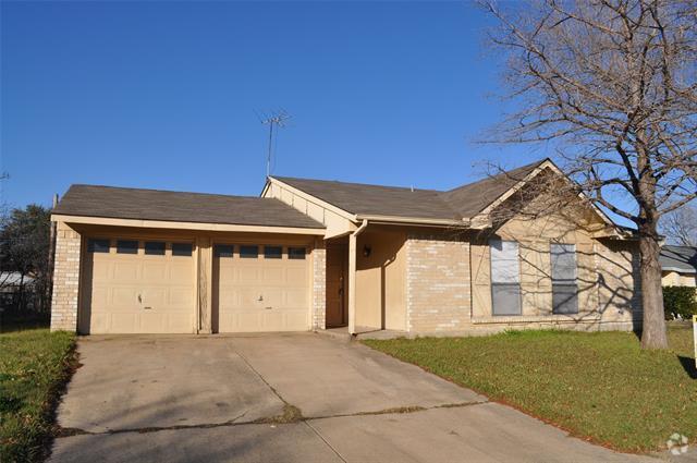 Building Photo - 1322 S San Saba St Rental