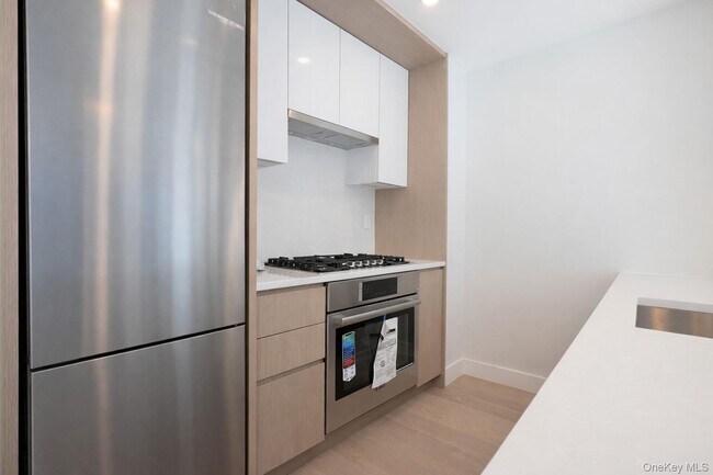 Photo - 38-20 Parsons Blvd Unit 426