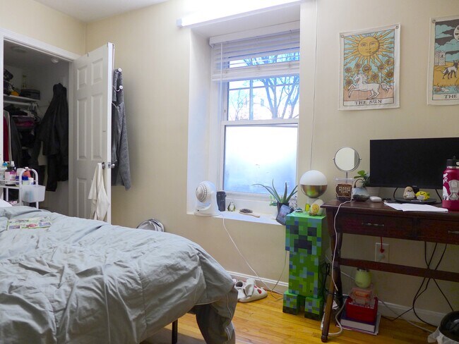 Photo - 40 Williams St