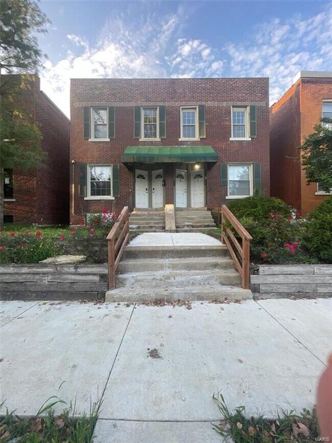 Building Photo - 3405-7 Juniata Unit 3407-1F Juniata Rental
