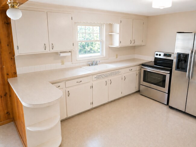 Photo - 4-Bedroom Home for Rent in the Heart of Sixteen Acres