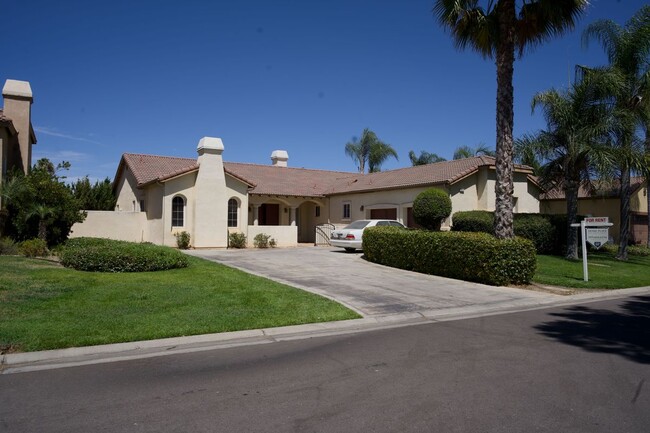 Photo - 8800 Laguna Dr