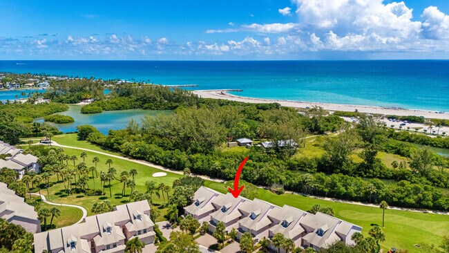 Building Photo - 2703 Fairway Dr N