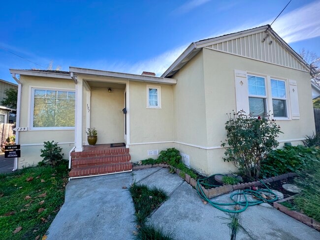 Photo - 127 22nd Ave