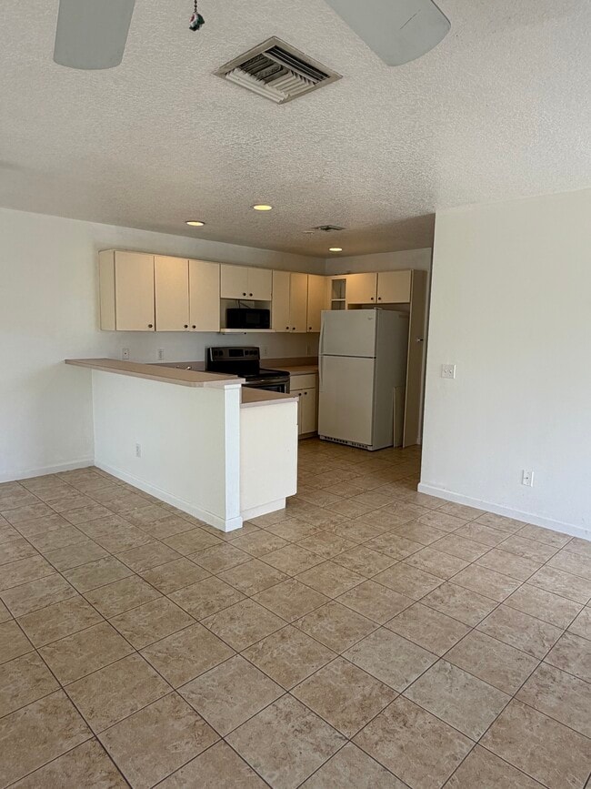 Photo - 12631 Orange Grove Blvd Unit Apt