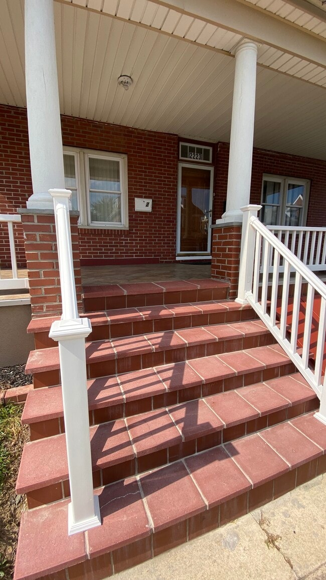 Photo - 2223 Noble St Unit 2223 Noble 1st Floor