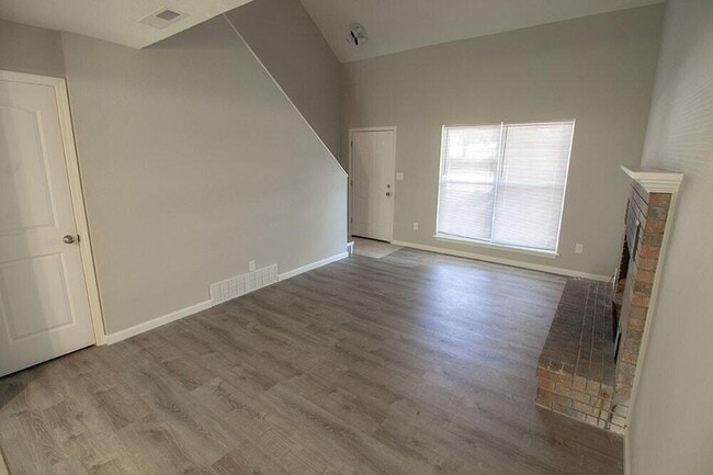 Photo - 1343 S Roseta Ave