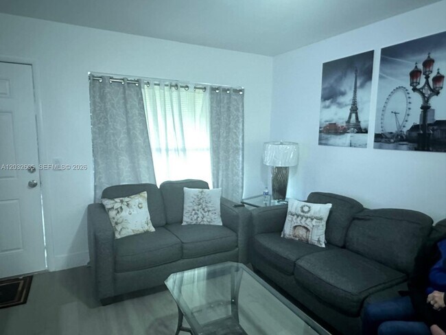 Photo - 10050 NW 6th St Unit 202