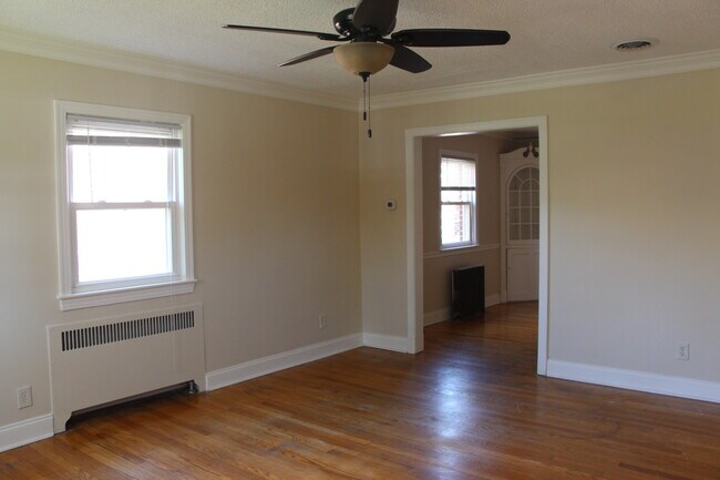 Photo - 707 N Nelson St