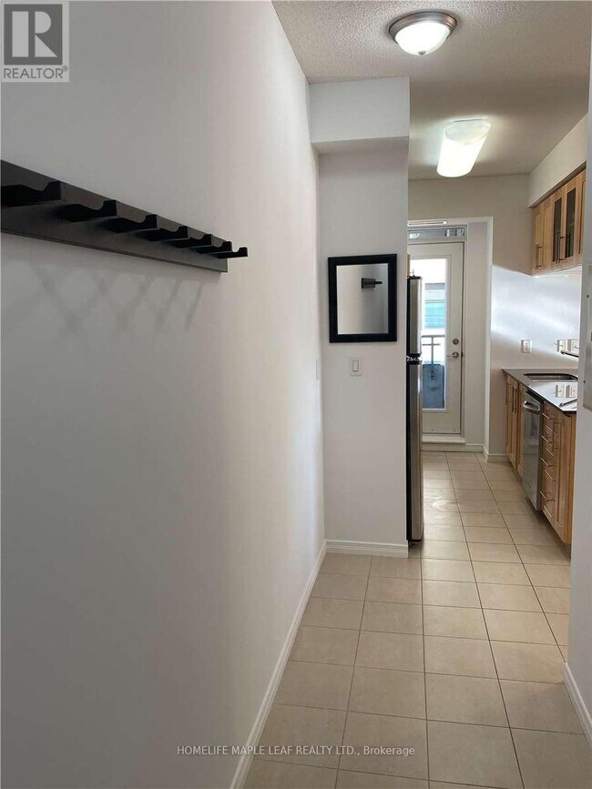 Photo - 736 Spadina Ave. Unité 304