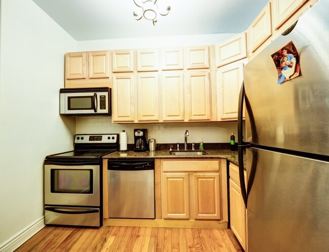 Photo - 264 9th St Unit 3F