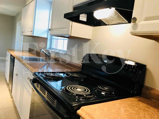 Photo - 112 Stafford Pl