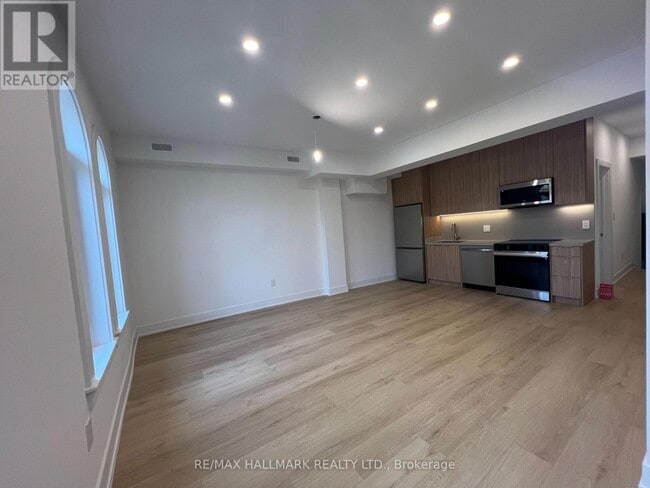 Photo - 440 Parliament St Unit 2