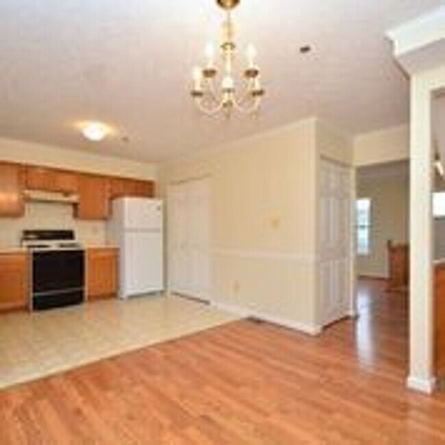 Photo - 123 Hunter Ct