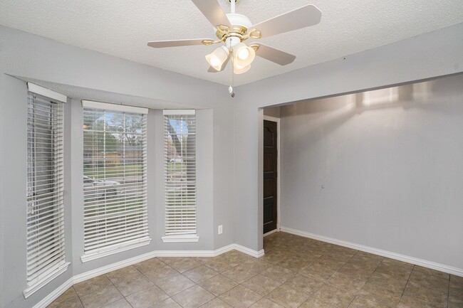 Photo - 17306 Fife Ln