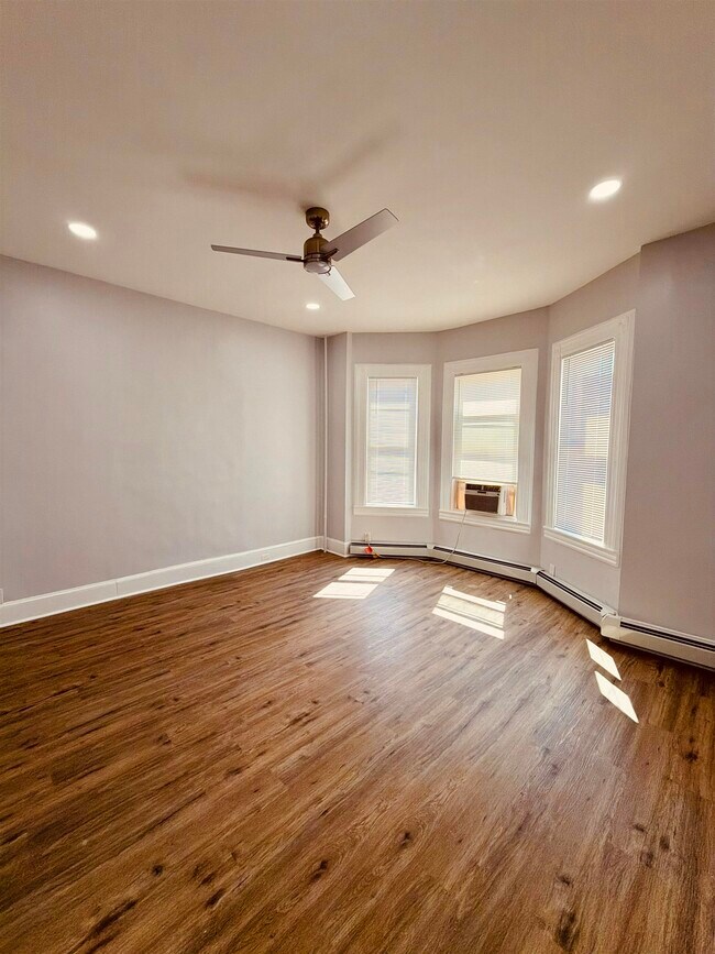 Photo - 114 Graham St Unit 2