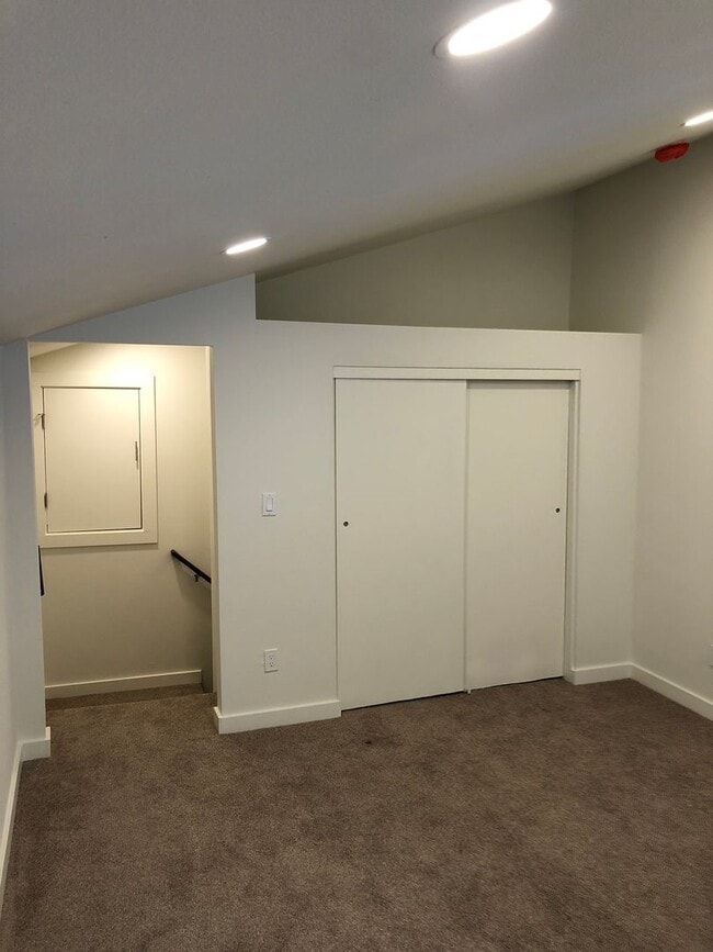 Photo - Here/Bell Bell Unidad Bell