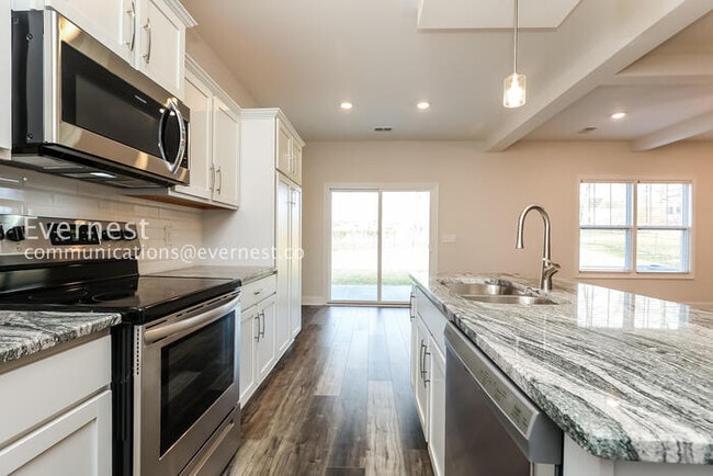 Photo - 637 Battery Ct