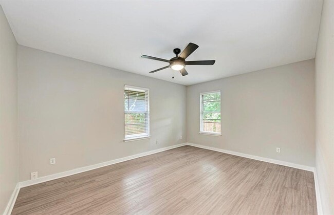 Photo - 1612 Elmhurst Dr