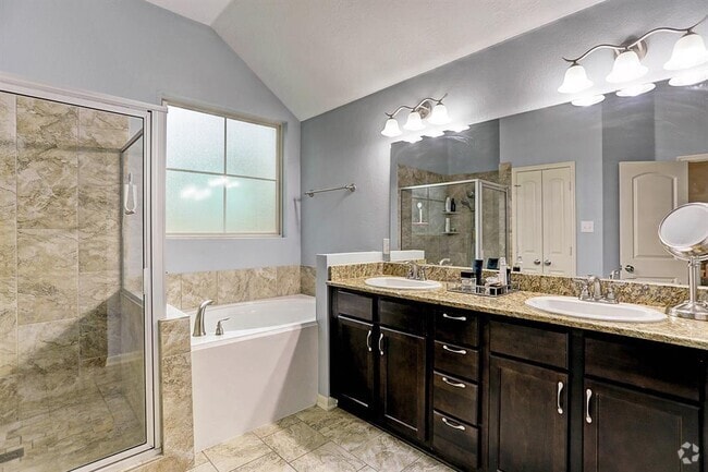 Building Photo - 14332 N Summerchase Cir Rental