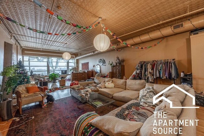 Photo - 2412 W North Ave Unit 4W