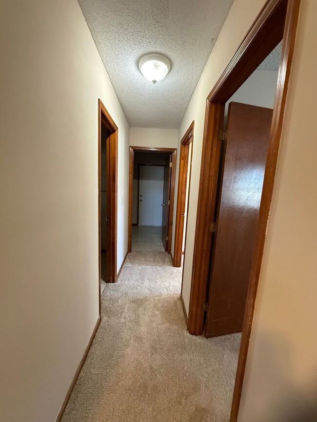 Photo - 102 Pete Jones Dr Unit B