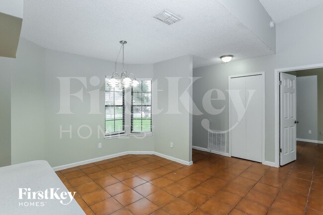 Photo - 108 Prindle Dr E
