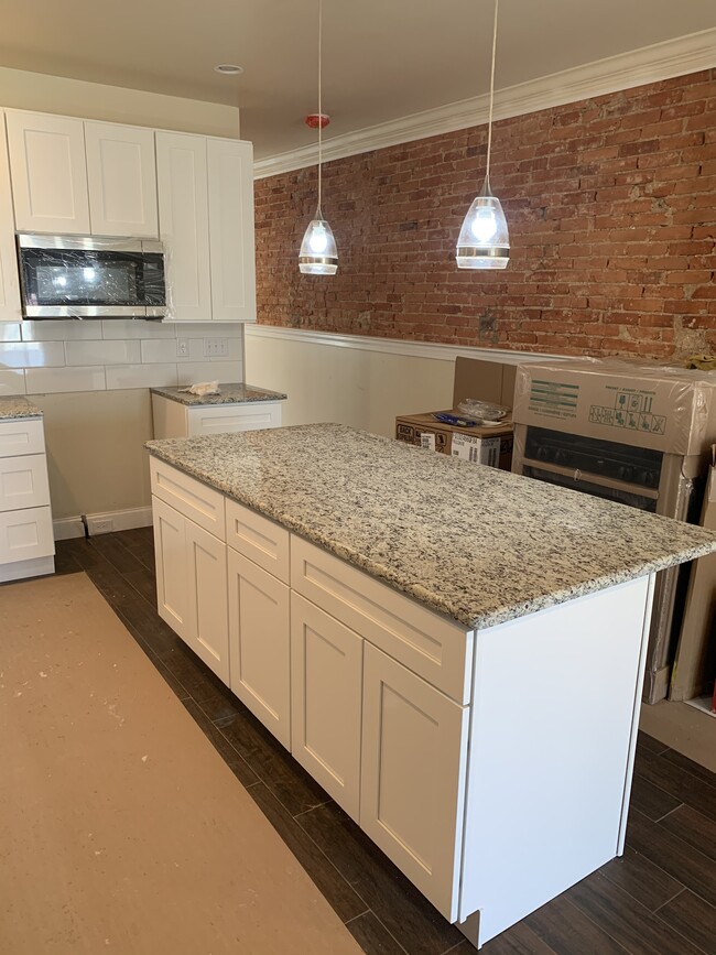 Photo - 129 Sixth St