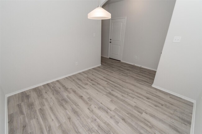 Photo - 21630 Tea Tree Olive Pl