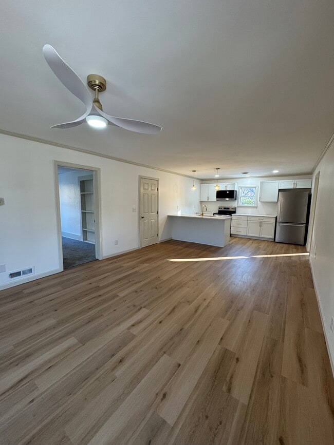 Photo - 815 N Ridge Ave