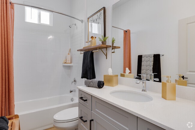 3BR, 2BA - 1,355SF - Bathroom