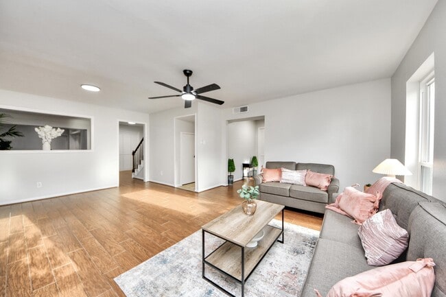 Photo - 18209 Vinland Dr