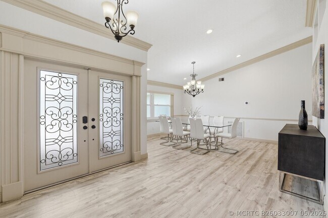 15600 Rolling Meadows Cir