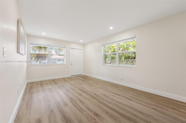 Photo - 3101 SW 19th St Unidad 3101 Rental