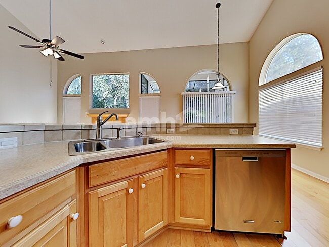 Photo - 240 Sweetbrier Branch Ln