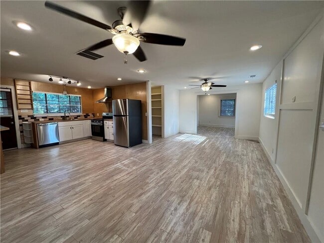 Photo - 1491 Austin Dr