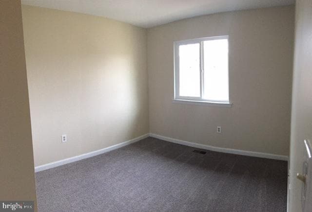 Photo - 1998 Cambridge Dr