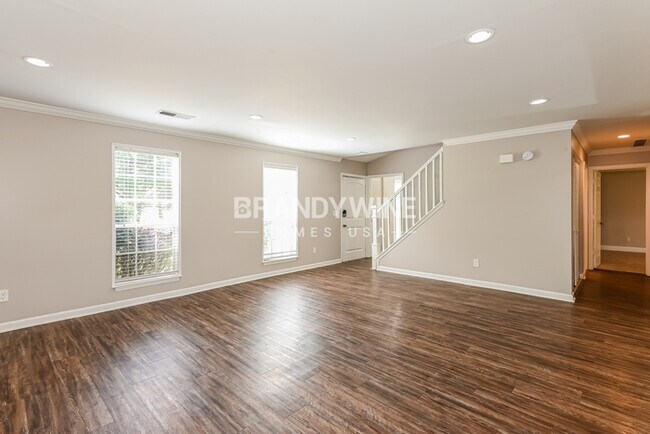 Photo - 883 Timbervale Ln