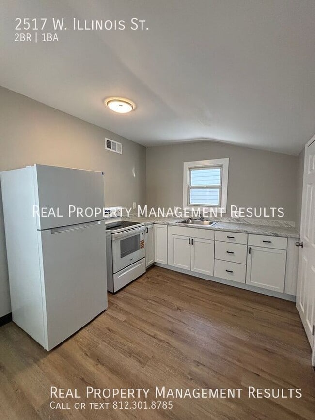 Photo - 2517 W Illinois St