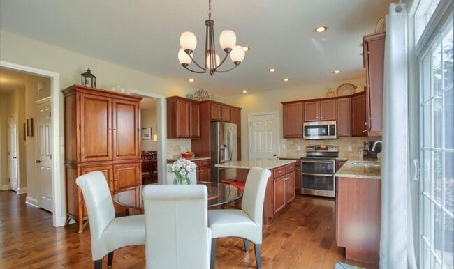 Photo - 834 Northern Spy Dr
