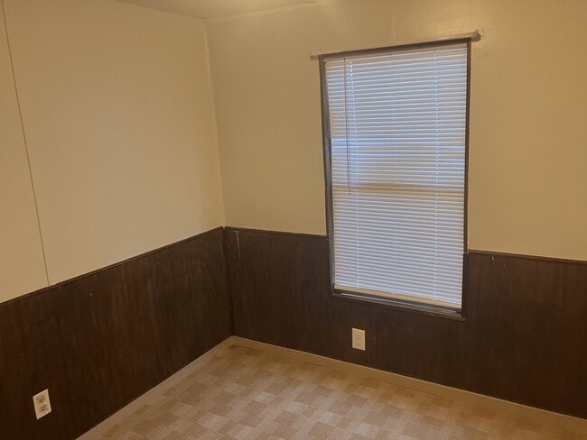 Photo - 5223 Statler Ave