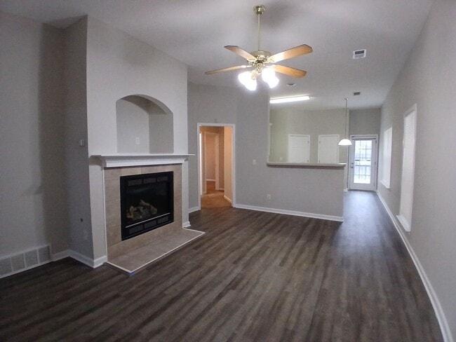 Photo - Recently Remolded 3 bed - 2 bath home for Rent