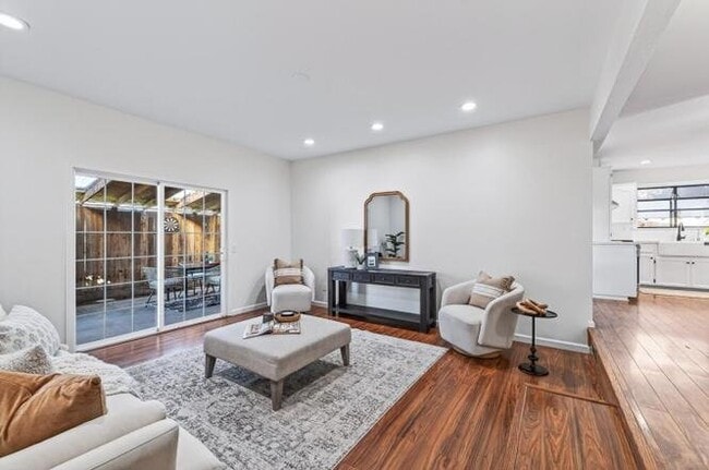 Photo - 3049 Sunrise Cir