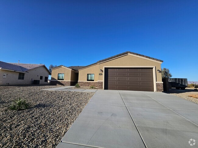 Building Photo - BRAND NEW HOME in Desert Lakes Estates