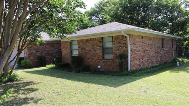 Photo - 3202 Burgandy Dr