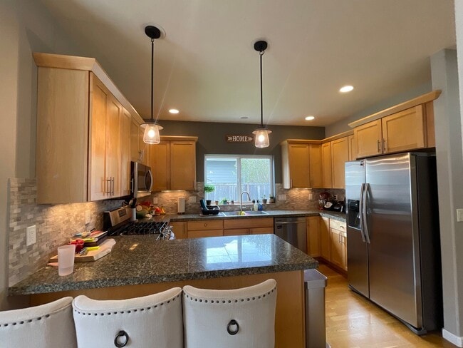 Photo - LEASE ASSIGNMENT AVAILABLE MARCH 1: Spacious 4 bdrm, 3 bath home in Cedar Ridge Development!