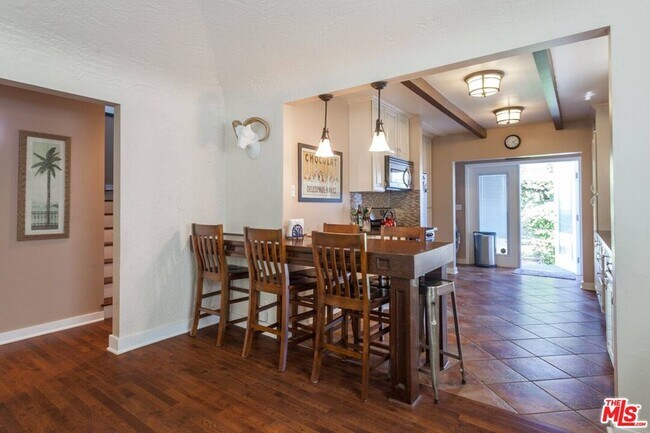 Photo - 3226 Hutchison Ave