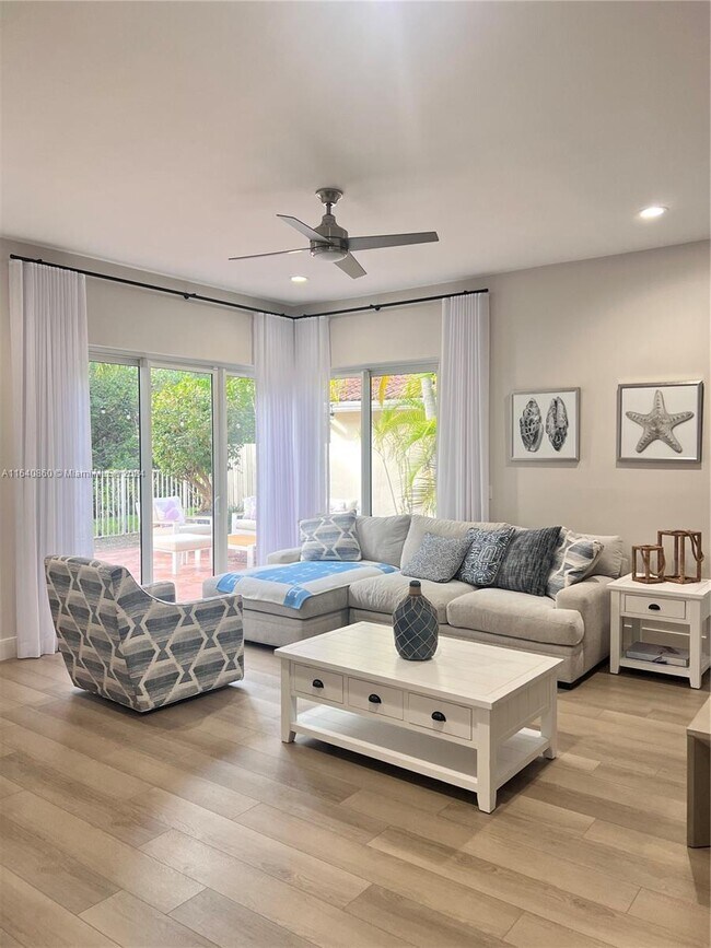 Photo - 1480 Sweetbay Way